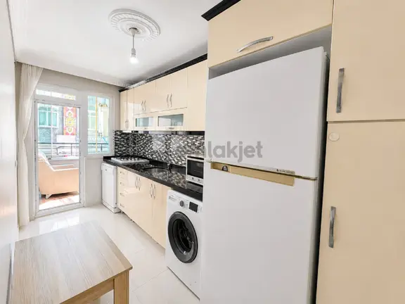 Alban'dan Metrobüse 8dk Balkonlu Körodasız Satılık 90m²2+1 Daire 1