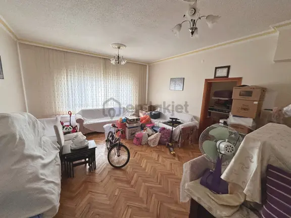 Uluönder Okul Yakını Önü Açık Manzaralı Balkonlu 3+1 Satılık Daire 1