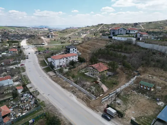 Demirtaş'dan Bağlarda Caddeye Cephe 3450 M2 Villa Ve Arsası 1
