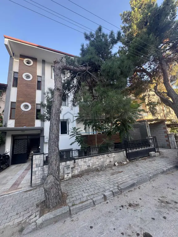 Isparta İstasyon Mahallesi'nde Satılık 18 Adet Apart Yatırımlık 1