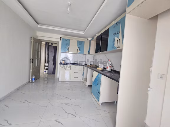 Yeni Rota Emlaktan Geniş Sıfır 3+1 Daire 2
