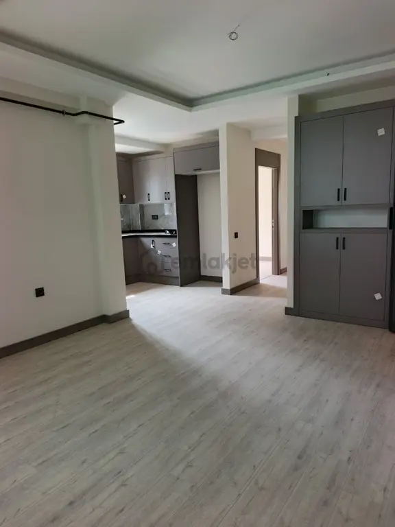 Mezitli Yedi Kardeşler Civarı Kiralık Sıfır 2+1 Lüks Site İçinde 1