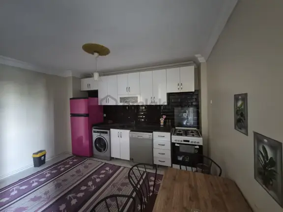 Adana Seyhan Baraj Yolunda Eşyalı Kiralık 3+1 Geniş Daire 1