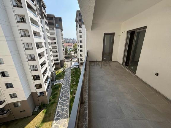Çelebi Podyum'da Ara Kat Kiralık Daire 2