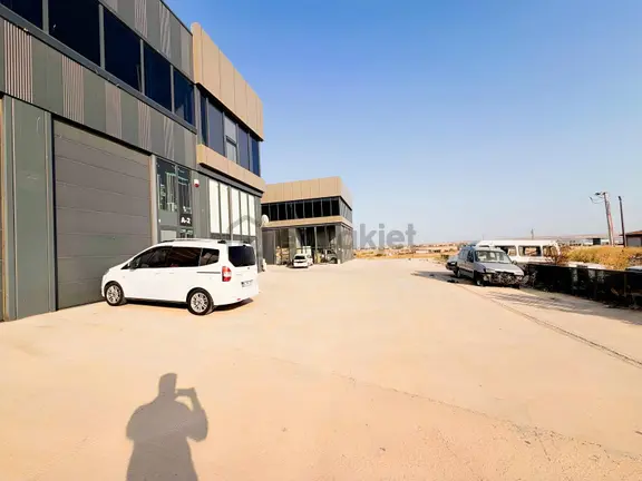 Dream Life'dan Kervancı Ticaret Merkezinde 50m2 Bulvar Cephe 2