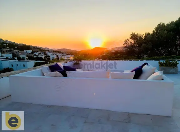 Gümüşlük'te Ödüllü Sitede, Enfes Gün Batımı Manzaralı 3+1 Villa 1
