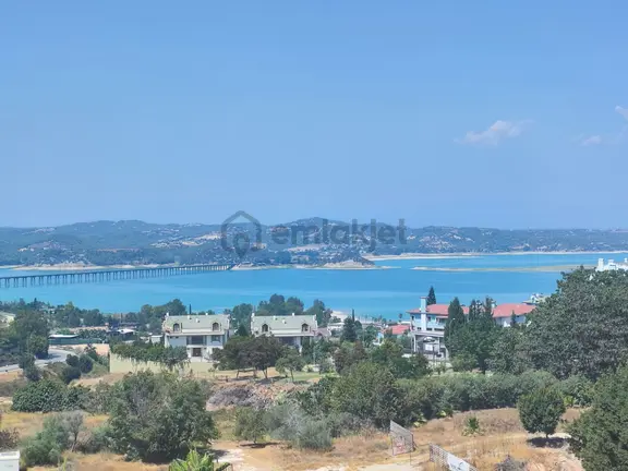 3+1 Göl Manzaralı Güzelyalı 220m2 Herkat Tek Daire 4cephe G.enerji Dgaz 2banyo 4balkon 5-10yaş. 1
