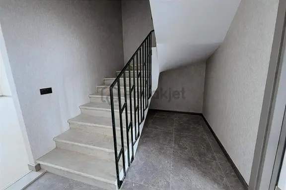 Remax Vogue' Dan Batıkent Çakırlarda 190 M² 4+1 Villa 2
