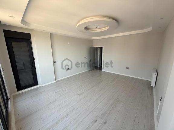 Çankaya'dan Ana Cadde Üzeri 2+1 Kiralık Daire 2