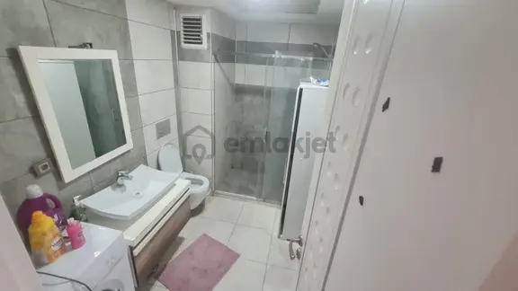 Metrobüse Yakın Kiralık 1+1 Fulll Eşyalı 1+1 1