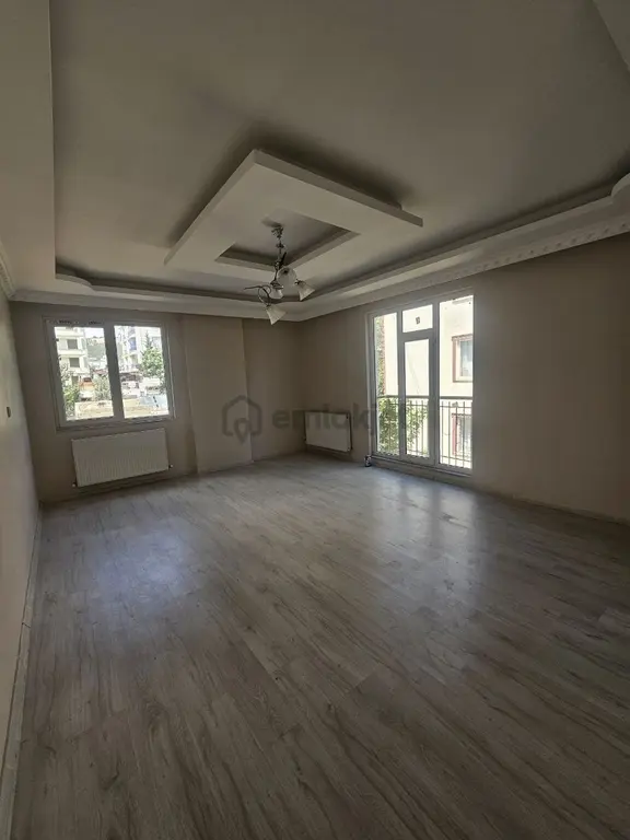 Müftülük Caddesi Üzerinde Az Katlı Binada Geniş 3+1 Satılık Dair 1