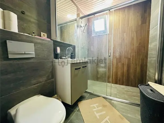 Etherealden Tecede Tek Blok Gnş Otrmlu Denize Ykn Eşyalı Lüks1+1 1