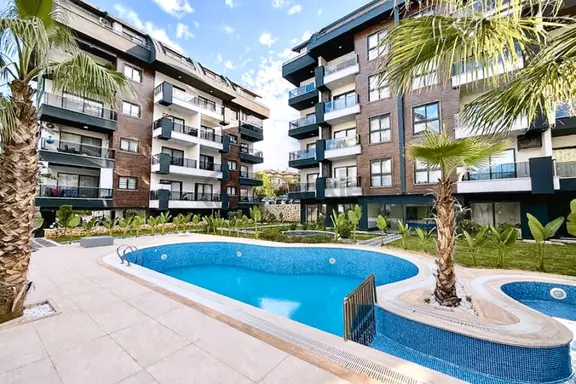 Oba'da Aktiviteli Butik Sitede Eşyalı 2+1 Daire 1