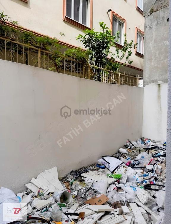 Arnavutköy Merkez'de Satılık 92 M² Depolu Dükkan 2