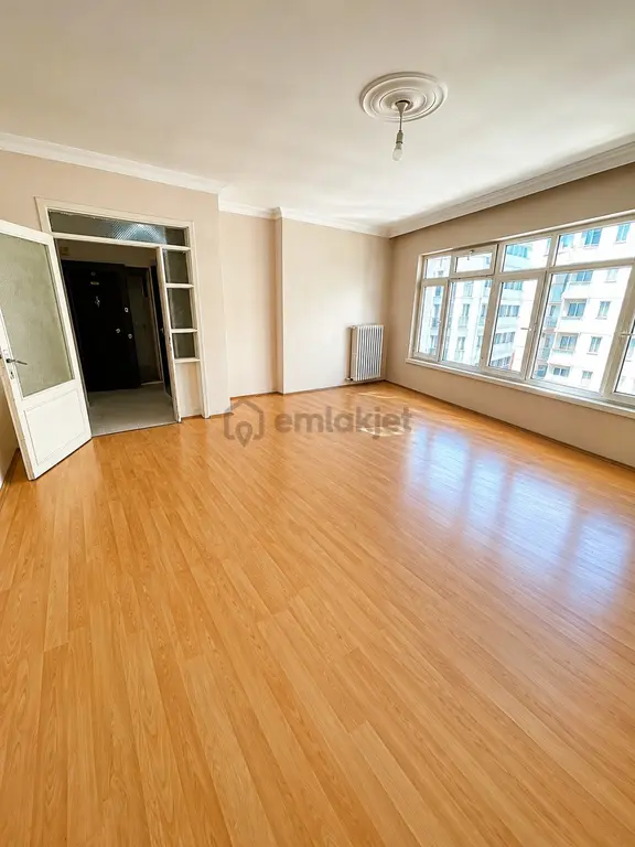 Gazi Yakupsatar Caddesi Üstü Satılık 3+1 Asansörlü İskanlıdaire 1