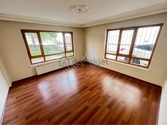 Tekin Emlaktan Seval Caddesinde Antares Yakını Bağımsız Salon Kilerli Mantolamalı 2+1 Satılık Daire 2