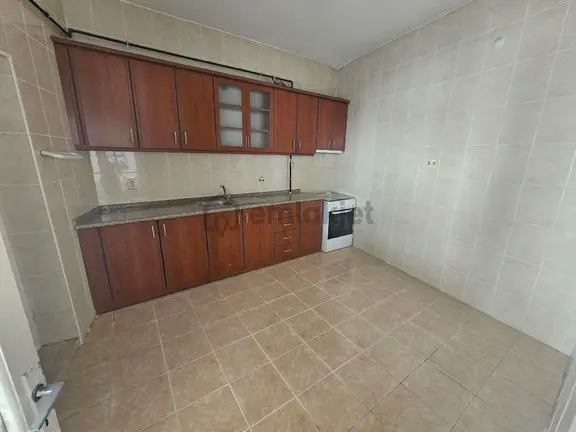 Cumhuriyet Mahallesinde Kiralık 3+1 Doğalgazlı Daire 2