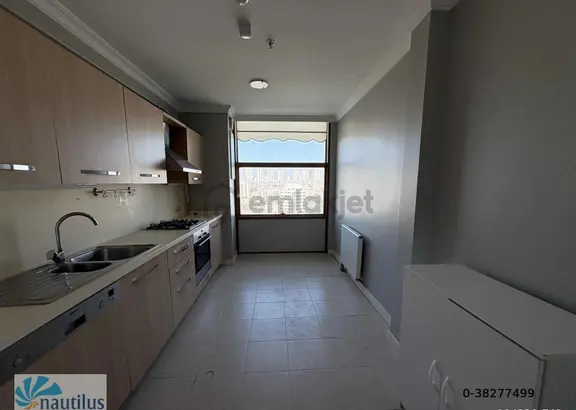 Bahçeşehir Spradon Kule Satılık 2+1 Boş Daire 2