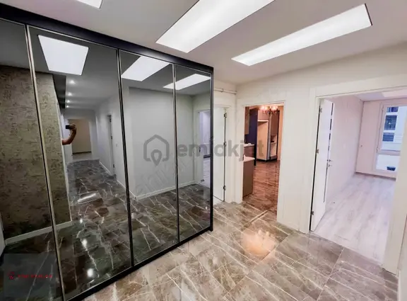 Ysf Emlak'tan Niğde Merkez Avm Arkası 3+1 Kiralık Daire 2