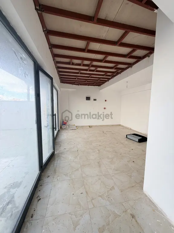 Antalya Kepez Karşıyaka Mahallesi Hazır Kiracılı Satılık Dükkan 2