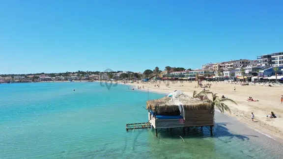 Didim Altınkum Sahiline 100 Metre Mesafede Önü Parka Bakan 2+1 Daire 1