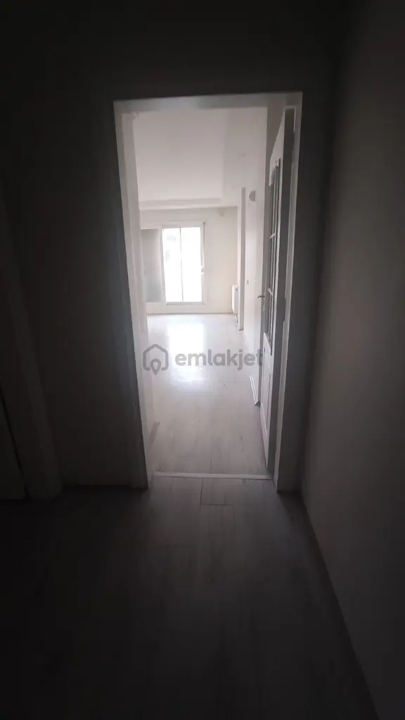 Doğancı Mahallesinde Asansörlü Doğalgaz Lı Ankastreli Kiralık Daire 2