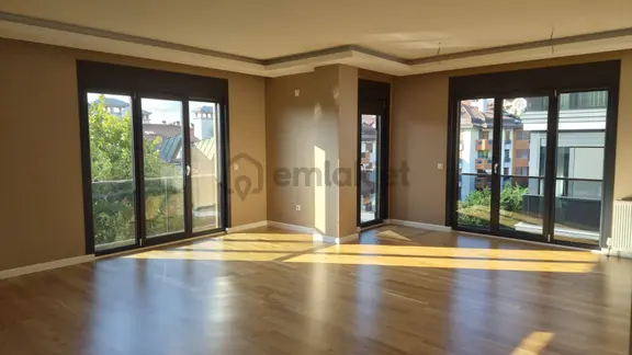 Aslı Sayar'dan Acıbadem,raufpaşa Sok 200m2net 5+2 Kiralık Dublex 2