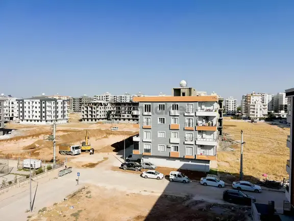 Gül Emlak'tan Cihanpol Hastanesi Yakının Da Satılık 2+1 Daire 2