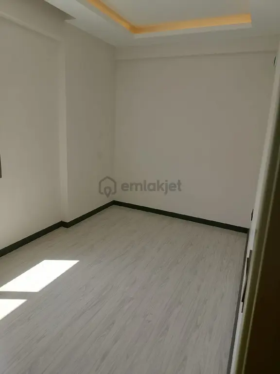 Aydın Söke Cumhuriyet Mah Doğalgazlı Kapalı Mutfak Sıfır 2+1 Kiralık Daire 2