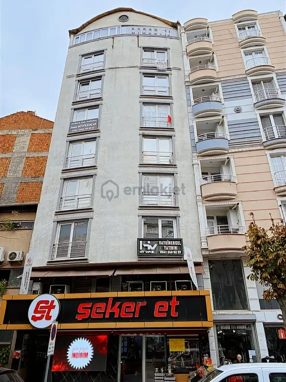 Beyaz Gayrimenkulden Merkezde Kiralık Lüks İşyeri 1