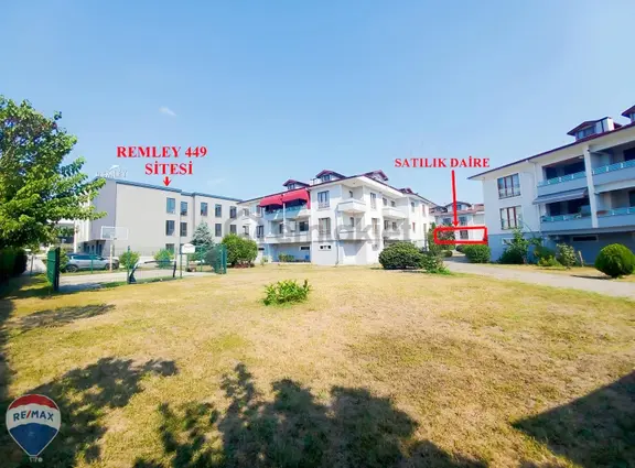 Remax Mavi-istiklal Mah. Sancak Sitesi Garajlı Geniş Konforlu3+1 2