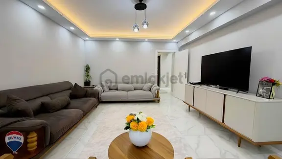 Remax Mavi'den Korucuk'ta Satılık 2+1 Geniş-cam Balkonlu Daire 1