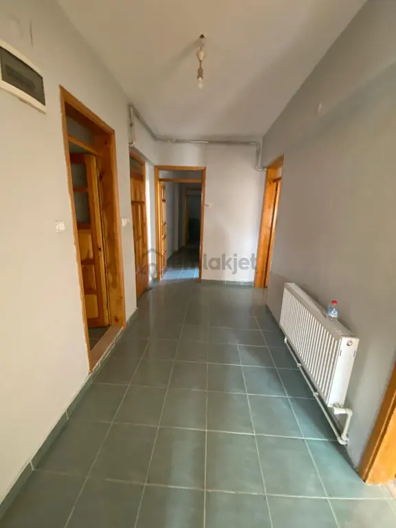 Beyaz Gayrimenkulden Gazipaşa'da Kiralık 2+1 Daire 2