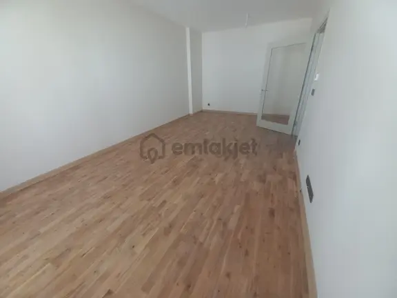 F-l Emlaktan Zeytinburnu Merkezefendi Konutlarında 2+1 Balkonlu 2