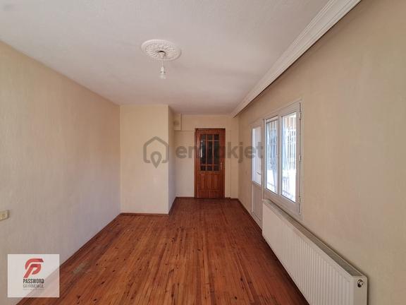 Bornova Atatürk Mah. Kiralık 2+1 Geniş Daire 2