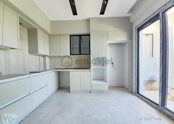 Denizli Şemikler Mahallesinde 3+1 150 M2 Ebeveyn Banyolu Satılık Daireler 1