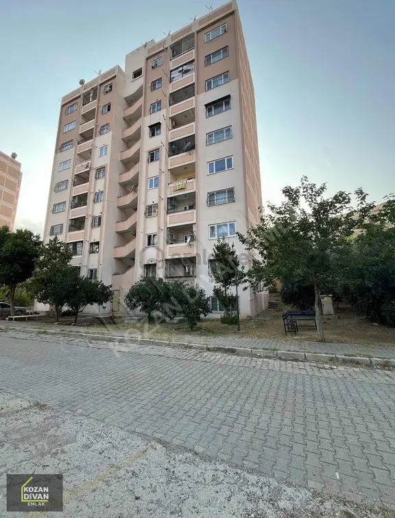 Kozan Divan Emlak'tan Çanaklı Toki'de Kombili 3+1 1
