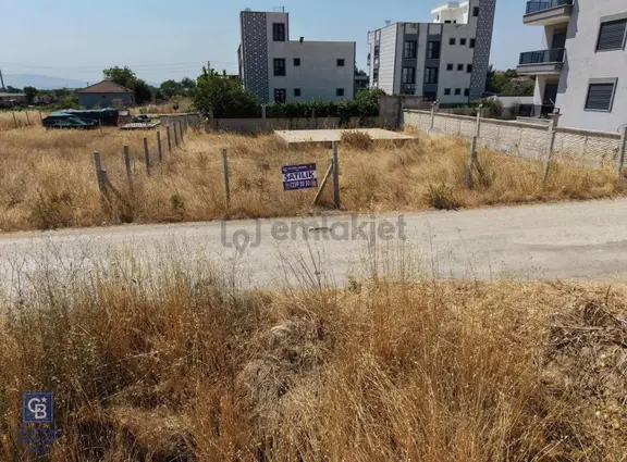 Menderes Oğlananasında 500m2 İmarlı Satılık Arsa 2