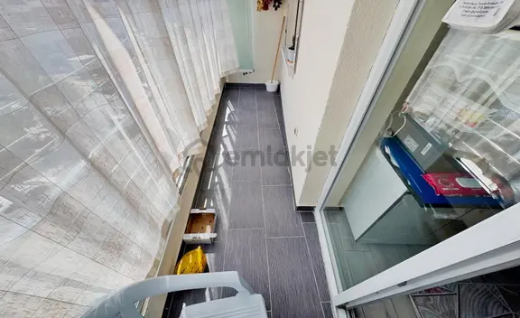 Aşık Veysel Cadde Yakını Ara Kat 180 M² Full Yapılı Köşe 3+1 2