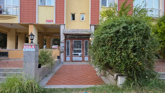 Ataşehir Küçükbakkalköy'de Merkezi Konumda Ebevyn Banyolu 3+1 Kiralık Daire 2