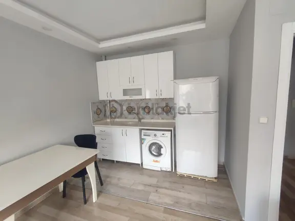 Baraj Yolu İbo Osman Caddesinde 1+1 Balkonlu Apartman Dairesi 2