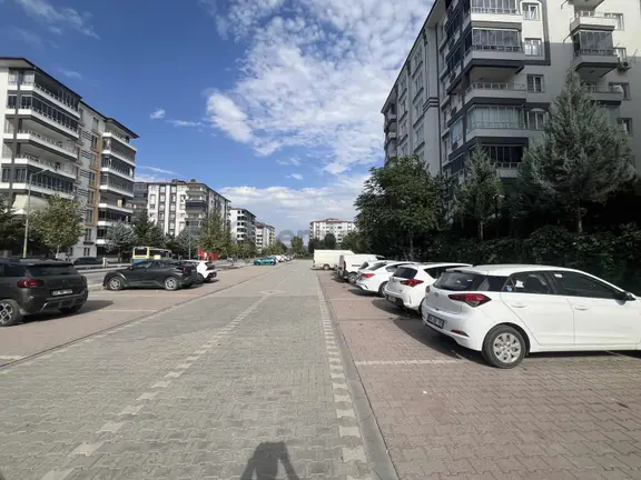 Özgür'den İnönü Mahallesinde 145 M² Net Satılık 3+1 Daire 2