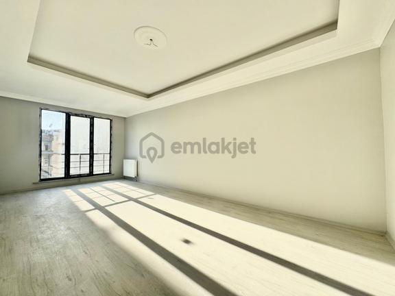 Goldhouse Dan Satılık Bahçelievler De 2+1 Otoparklı Fırsat Daire 1