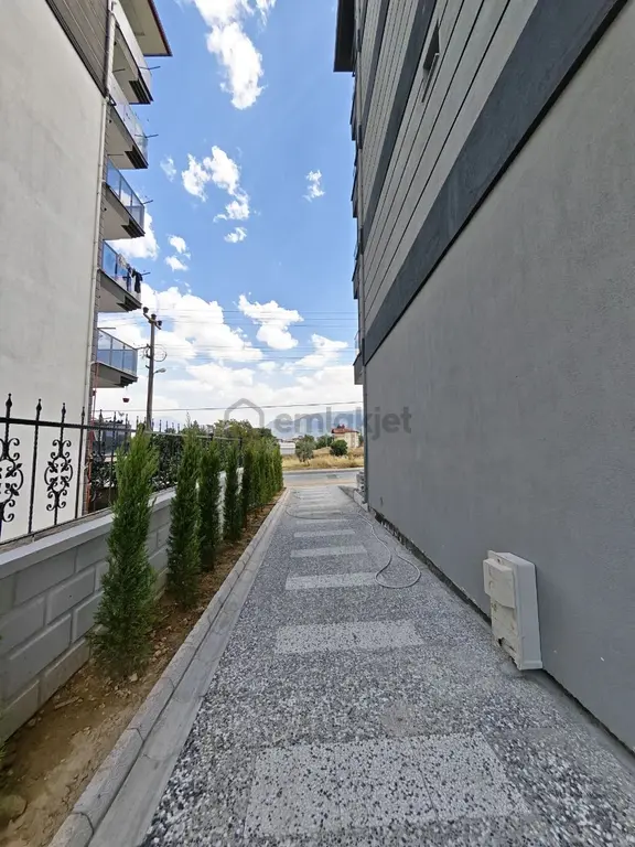 Denipol&tekden Arasında Sıfır Lüks Açık Mutfak 3+1*120m2 Daire 2