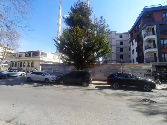 Mertcan'dan Maltepe Çarşı İçinde Fırsat Köşe Başı Arsa 1