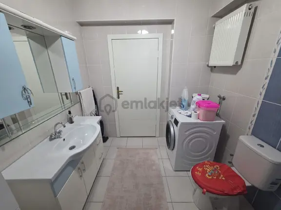 Aşıkpaşa'da 5.5+1 Satılık Dubleks Daire Kök Tapu İskanli %80 Kredii İmkanı 2