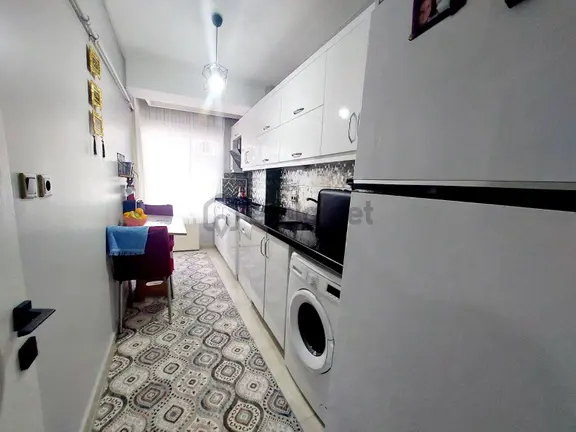 Türkmen Emlak'tan Gazi Mah.satılık 2+1 Balkonlu 2 Kat Daire 1