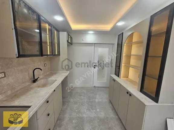 Mavibulvara Yakın 3+1 Kapalı Mutfak+cam Balkonlu+masrafsız 1