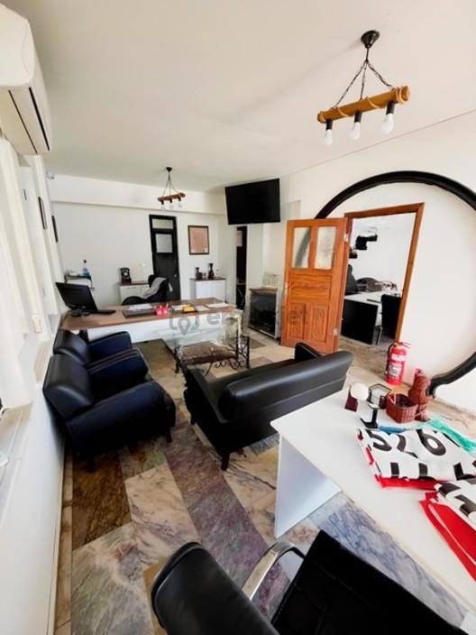 Taşyaka'da Ptestijli Konumda Devren Kiralık Ofis 1