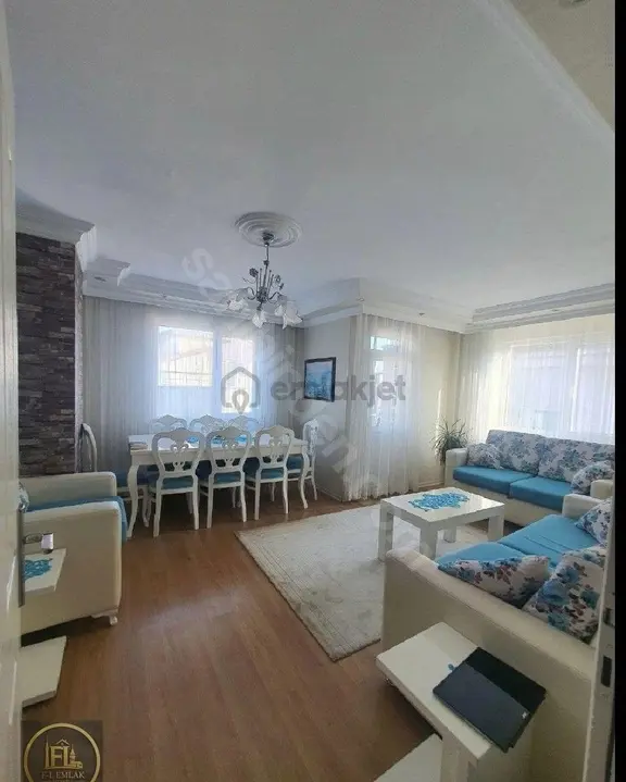 F-l Den Cumhuriyet Mah.kapalı Otoparklı Site İçinde Full Eşyalı 120 M2 2+1 1